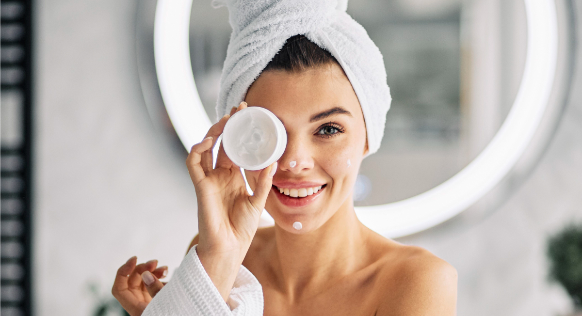 Skincare tips for glowing skin in your 40s