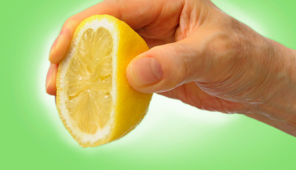how to remove dark spots naturally at home