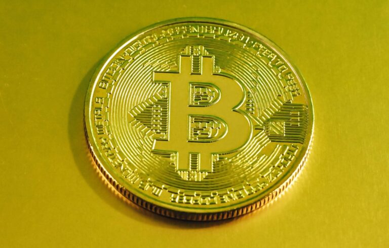 fintechzoom.com bitcoin etf